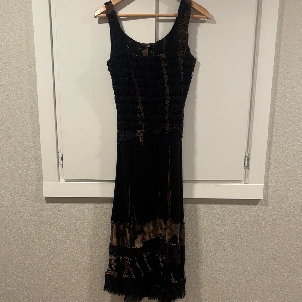 Chic Sleeveless Black and Brown Midi Dress - Picture 1 of 4